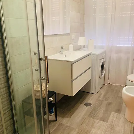 Zaira House, Per Uso Turistico Roma